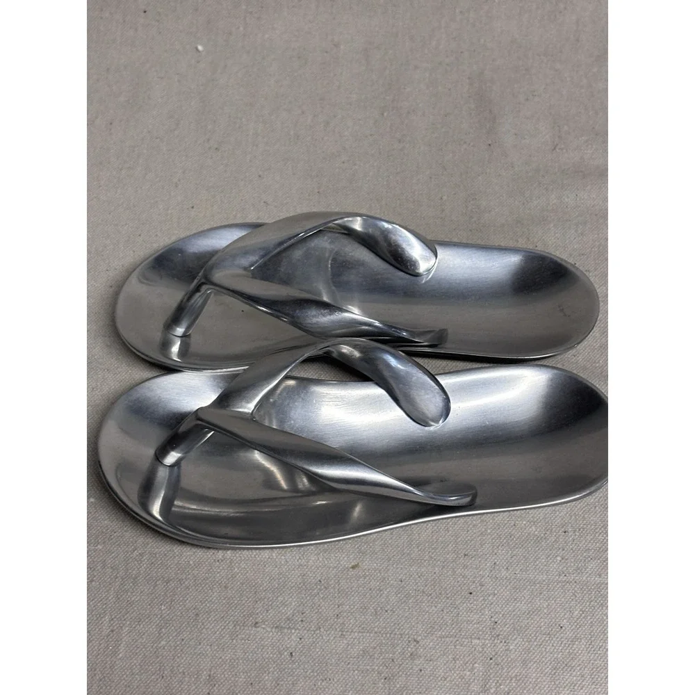 SET (2) METAL ALUMINUM FLIP FLOP SANDALS‎ BEACH TRAYS CAPE CRAFTSMEN